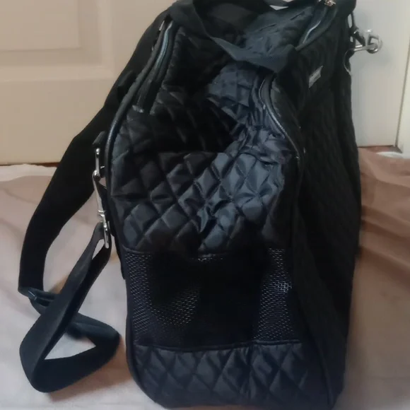 Cloak & Dawggie Medium Diamond Quilt Dog Carrier Purse Black